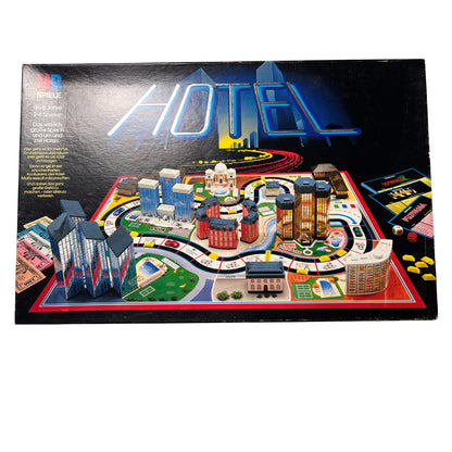 Hotel von MB Komplett ohne Laternen MB Große schwarze AusgabeVollständig – SKU A4926 – Gesellschaftsspiel gebraucht kaufen bei Brettspielimperium