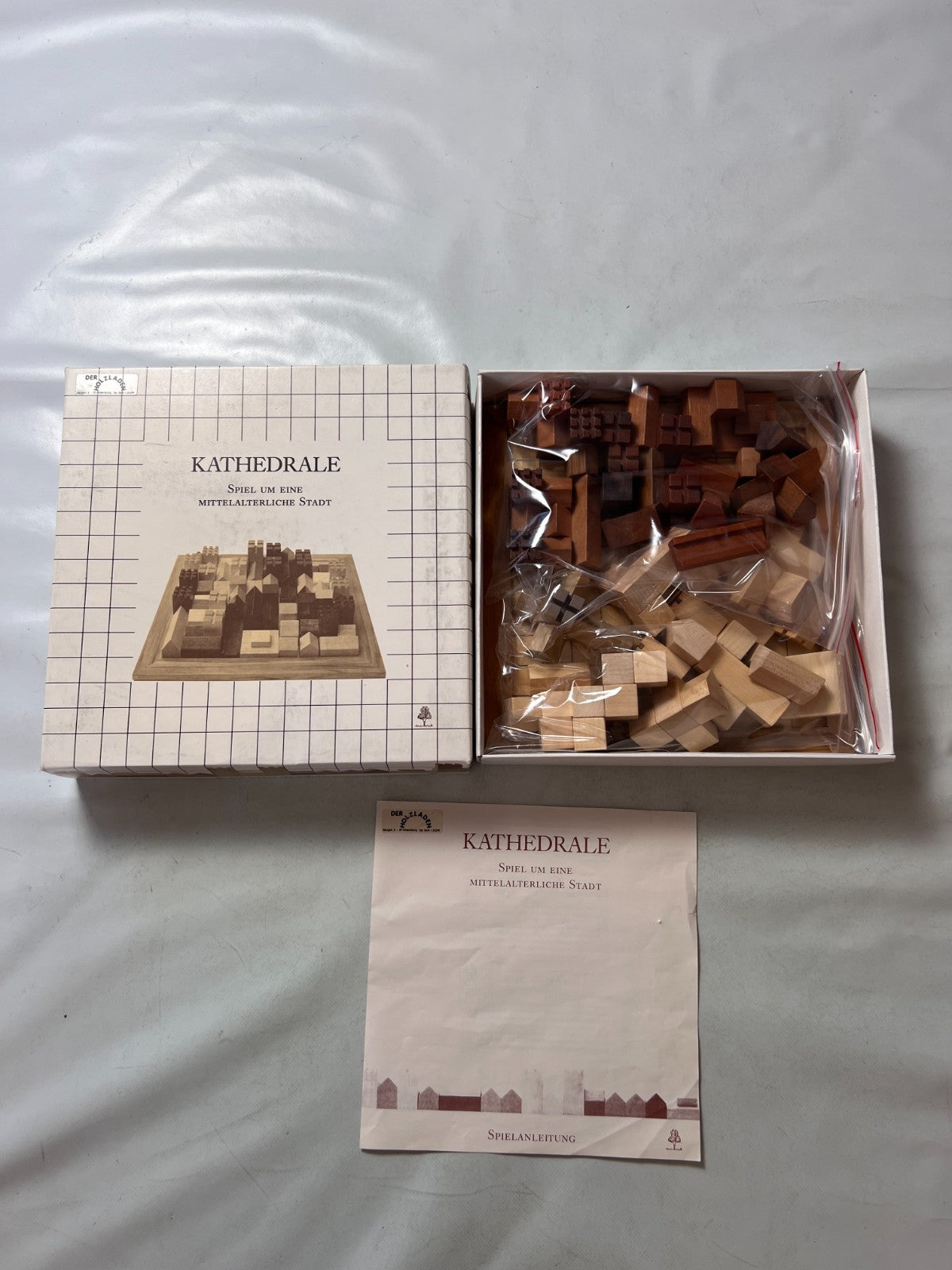 KATHEDRALE Holzinsel Legespiel Spiel - Vollständig - Ansicht 2