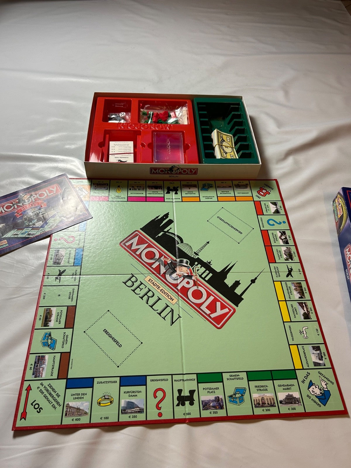 Monopoly  BERLIN Edition  Winning Moves 2007  Vollständig - Ansicht 12