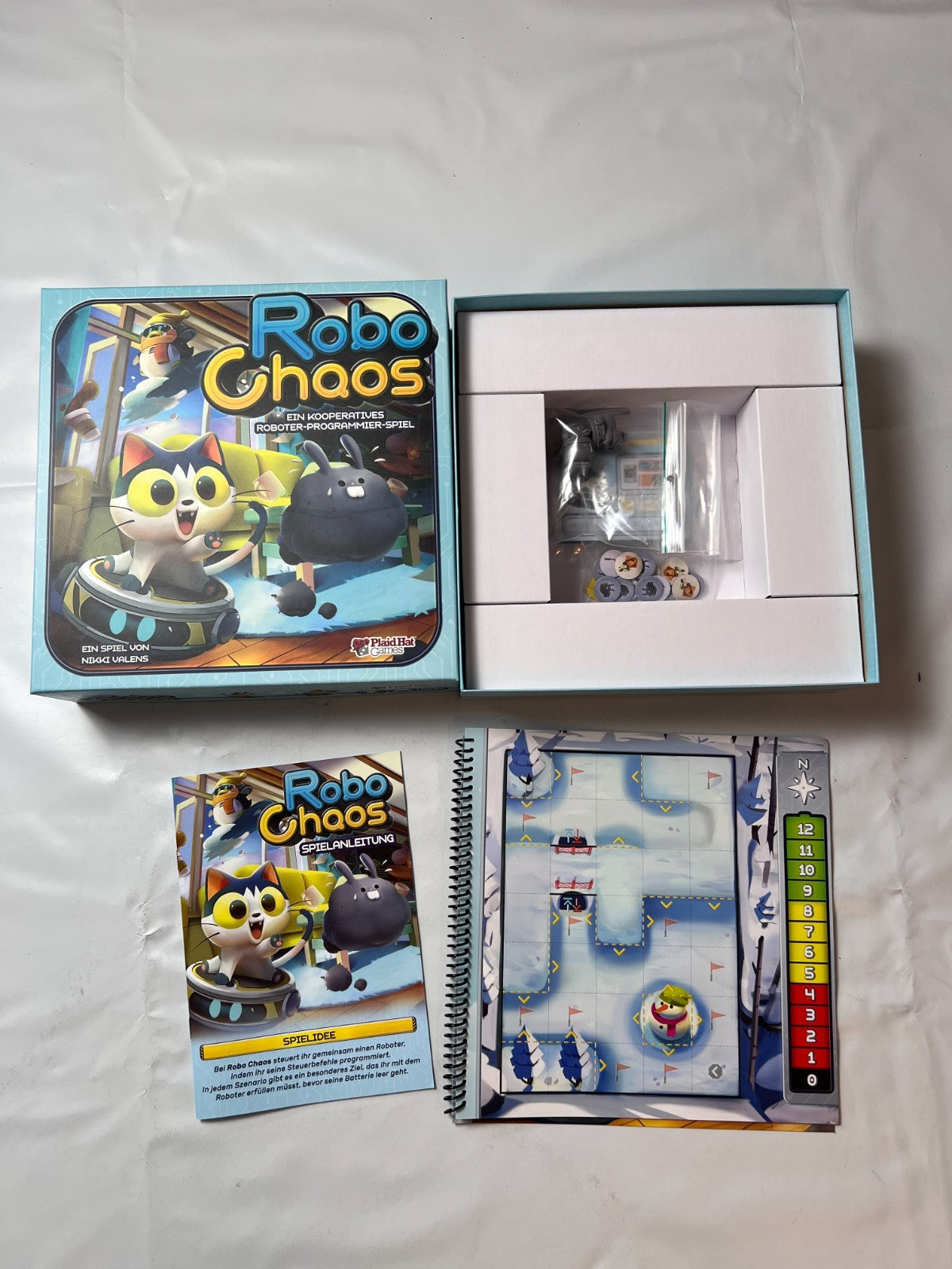 PLAID HAT GAMES Robo Chaos Gesellschaftsspiel - Vollständig - Ansicht 2