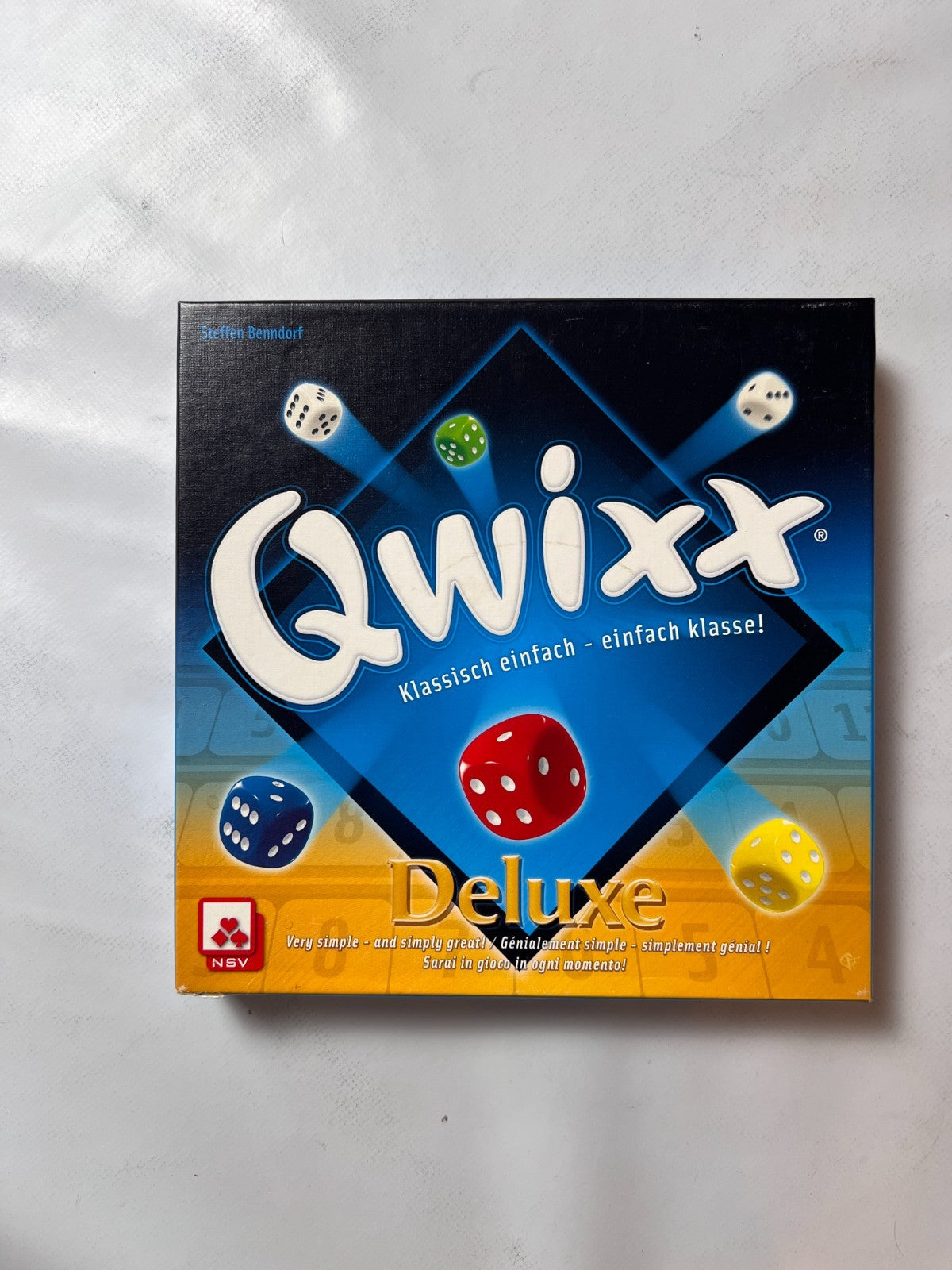Qwixx Deluxe Gesellschaftsspiel Deutsch NBV - Vollständig - Ansicht 2