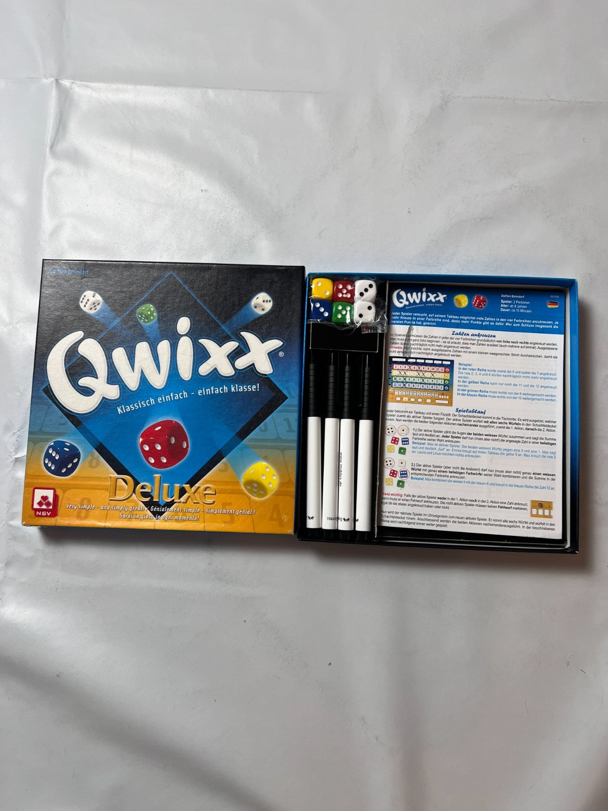 Qwixx Deluxe Gesellschaftsspiel Deutsch NBV - Vollständig - Ansicht 3
