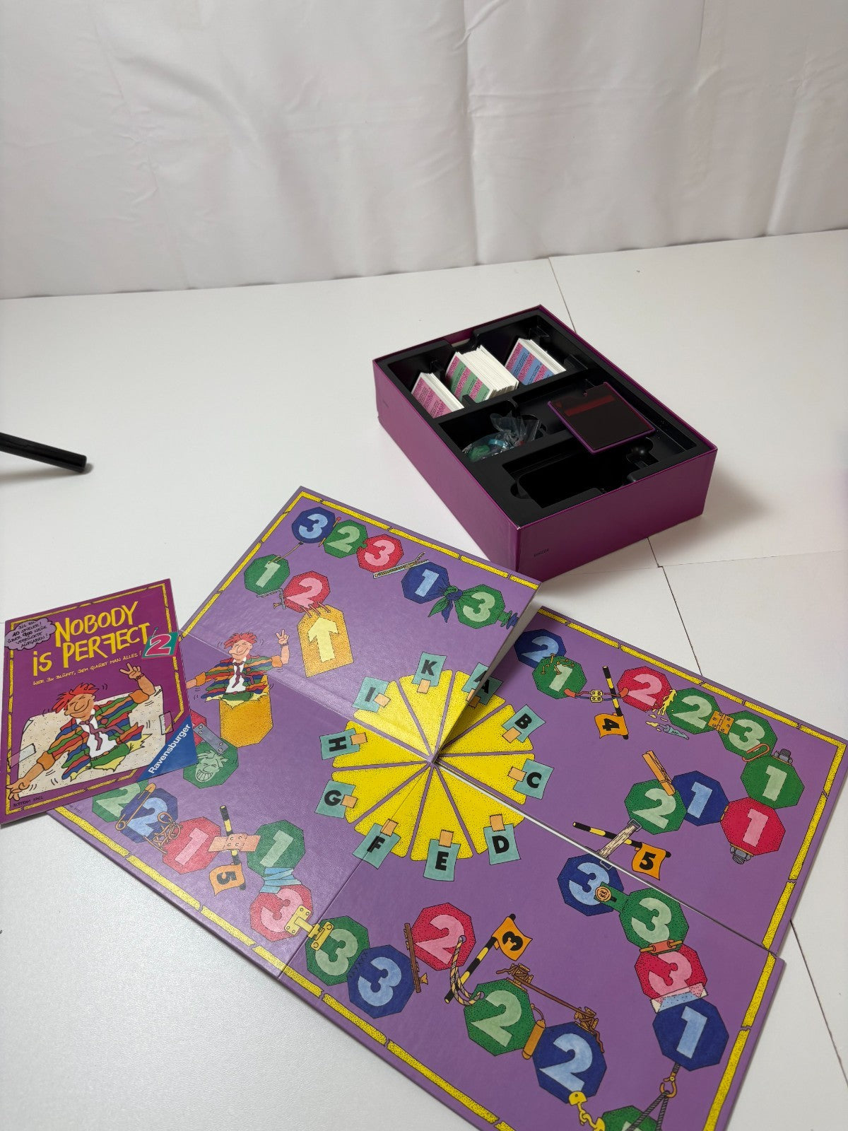 Ravensburger Nobody is Perfect 2 Brettspiel Vollständig Brett gerissen - Ansicht 7