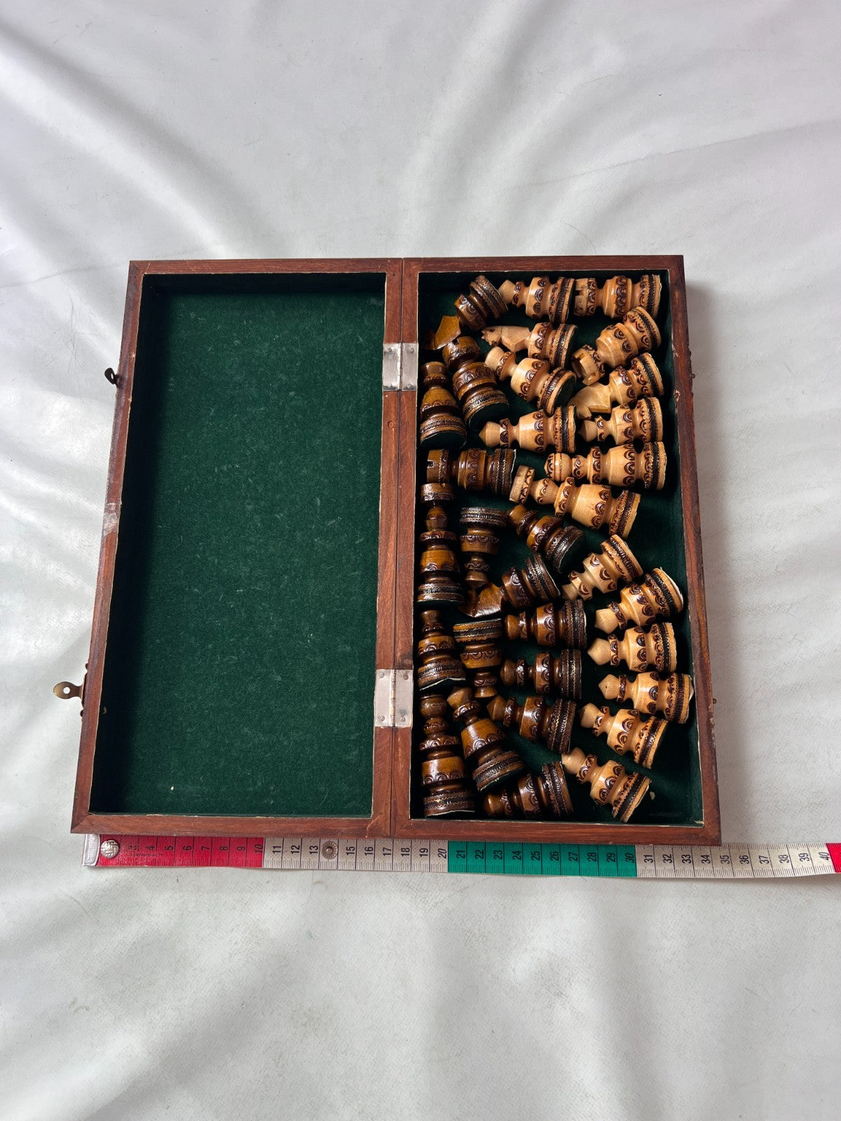 Schach Schachschatulle Schachbrett mit Figuren - aus Holz - ca. 34 x 34 cm - Ansicht 3