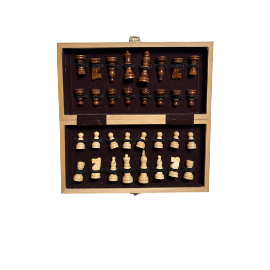 Schach Schachschatulle Schachbrett mit Figuren aus Holz ca. 30 x 30 cm – SKU A6609 – Gesellschaftsspiel gebraucht kaufen bei Brettspielimperium