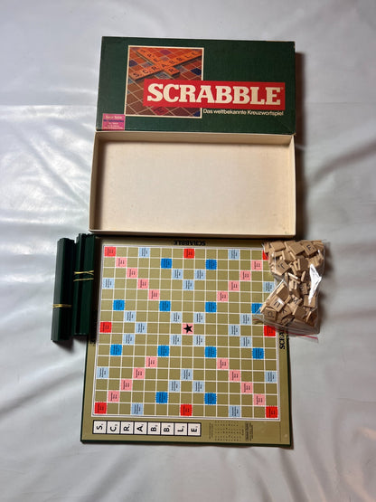 Scrabble Spear Spiel - Das weltbekannte Kreuzwortspiel 26022 Vollständig - Ansicht 2