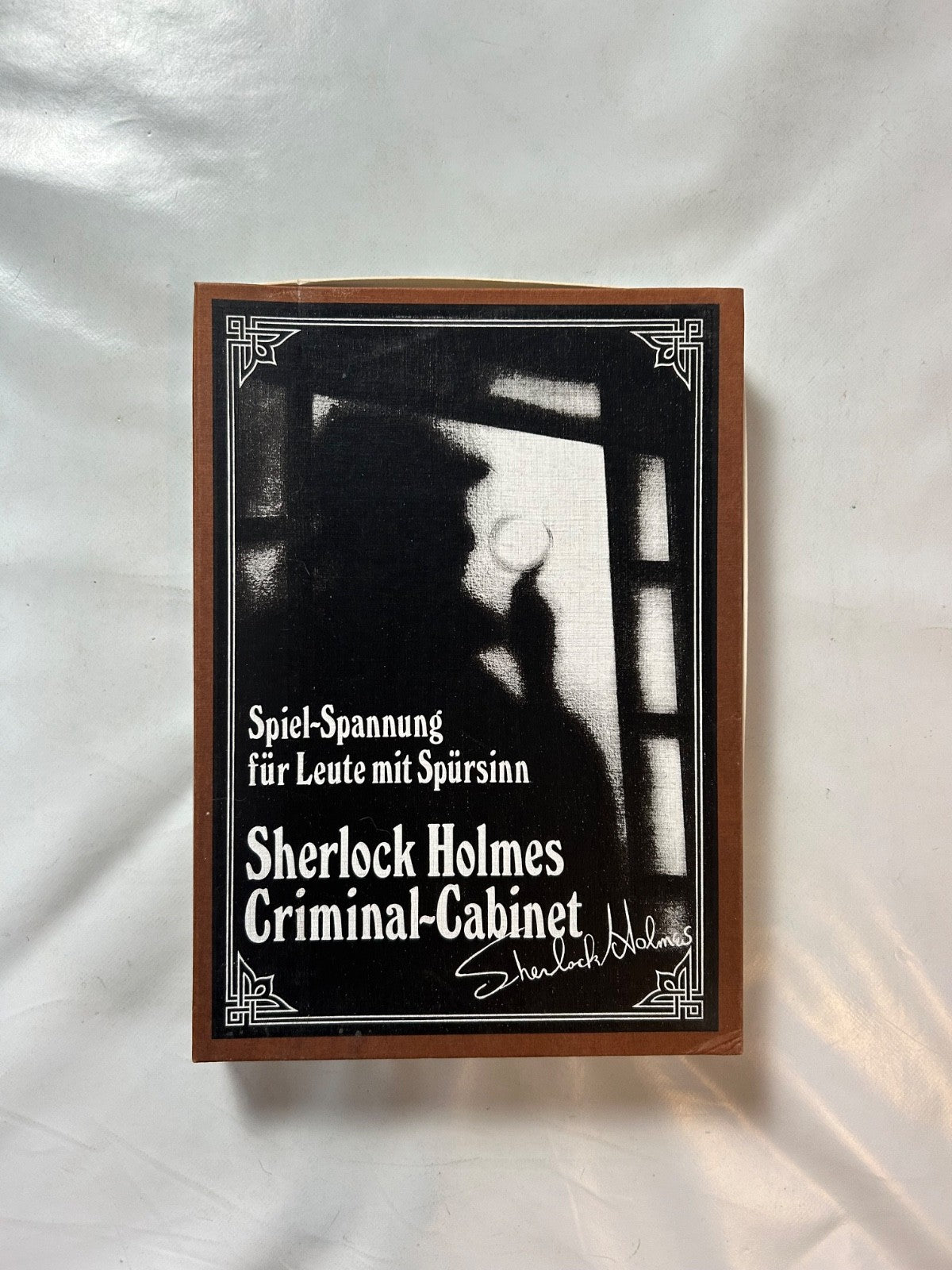 Sherlock Holmes Criminal Cabinet Detektivspiel  Vollständig - Ansicht 2