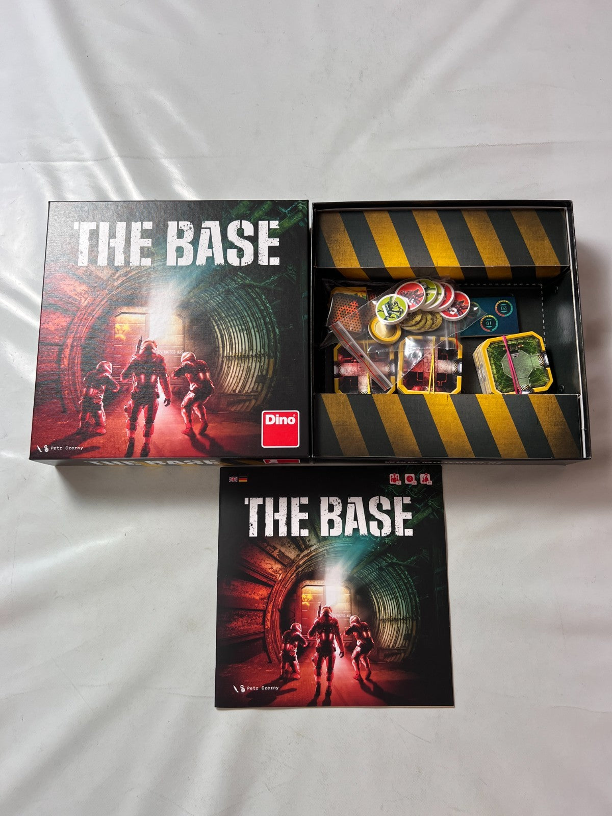 The Base Dino Brettspiel Deutsch Englisch - Vollständig - Ansicht 2