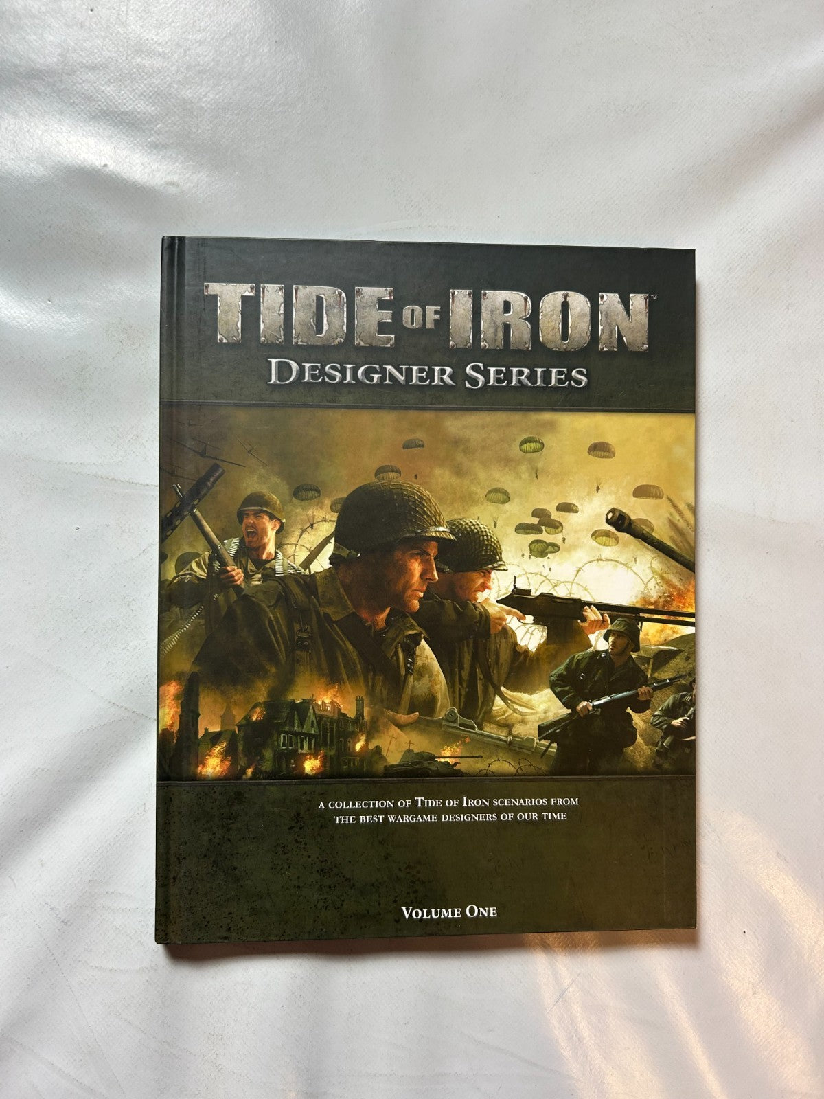 Tide of Iron  Designer Series english Version Hardcover - Ansicht 2