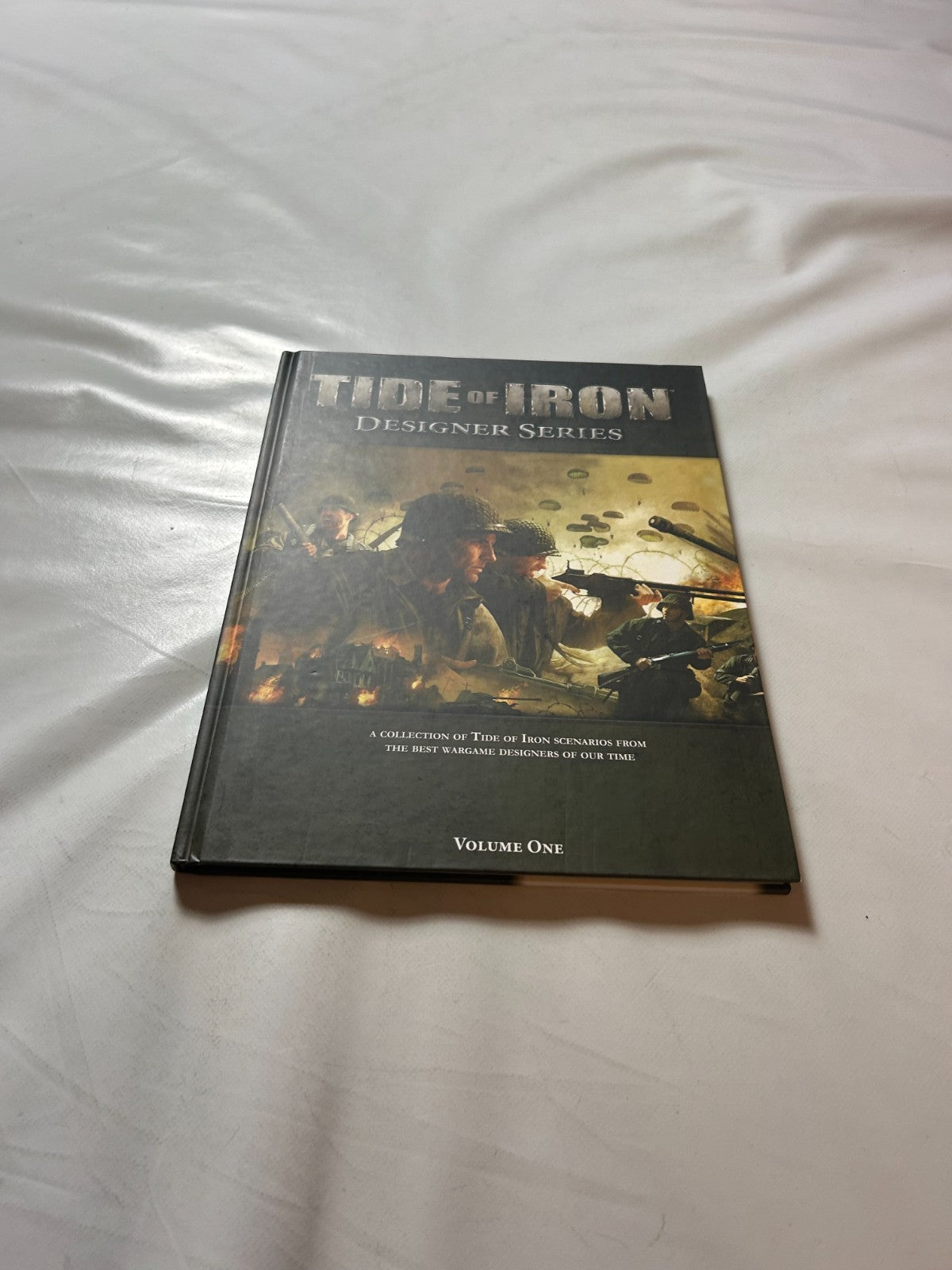 Tide of Iron  Designer Series english Version Hardcover - Ansicht 3