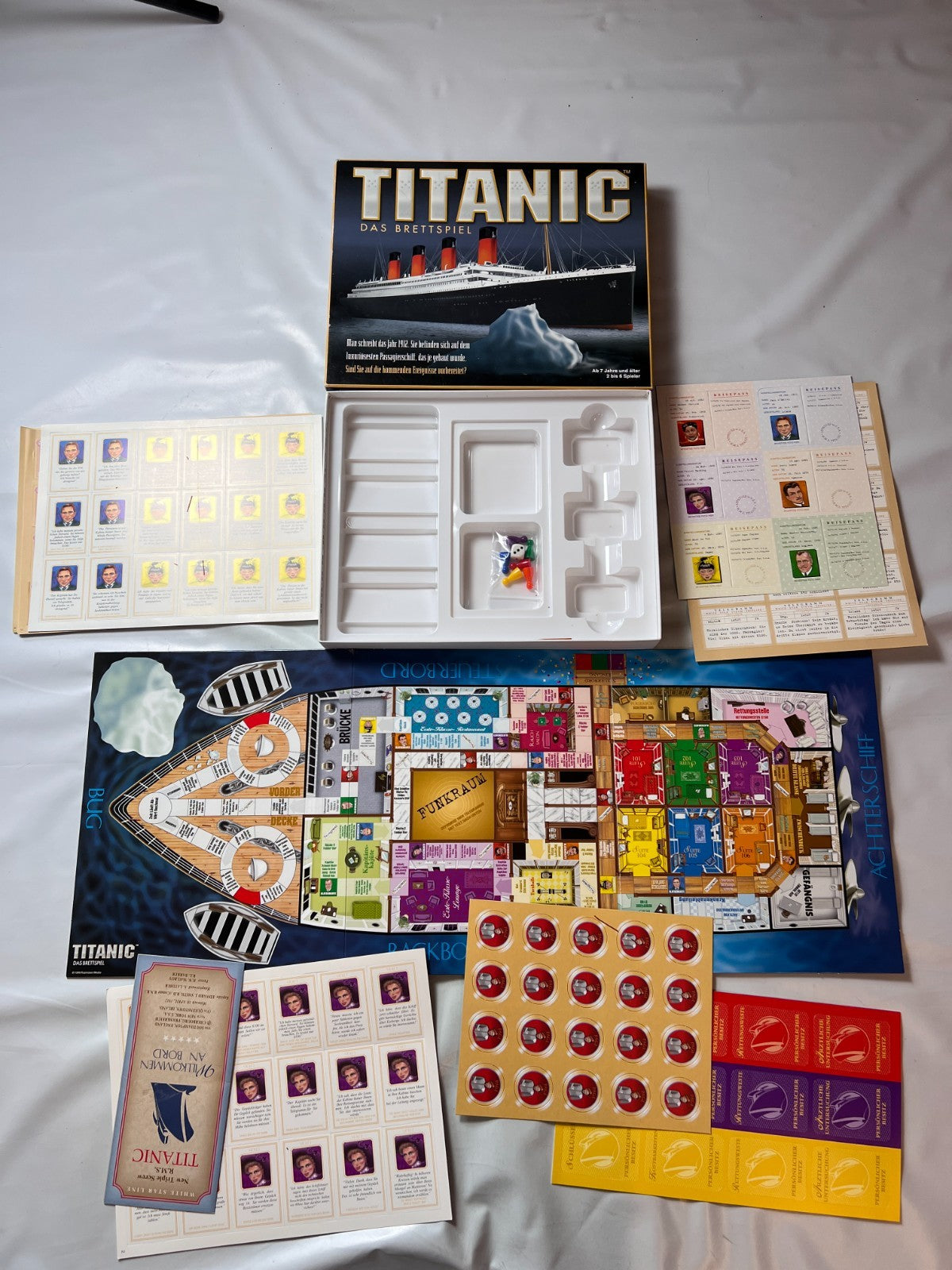 TITANIC - Das Brettspiel - Universal Games - Rubinstein - 1999 - Unbespielt - Ansicht 2