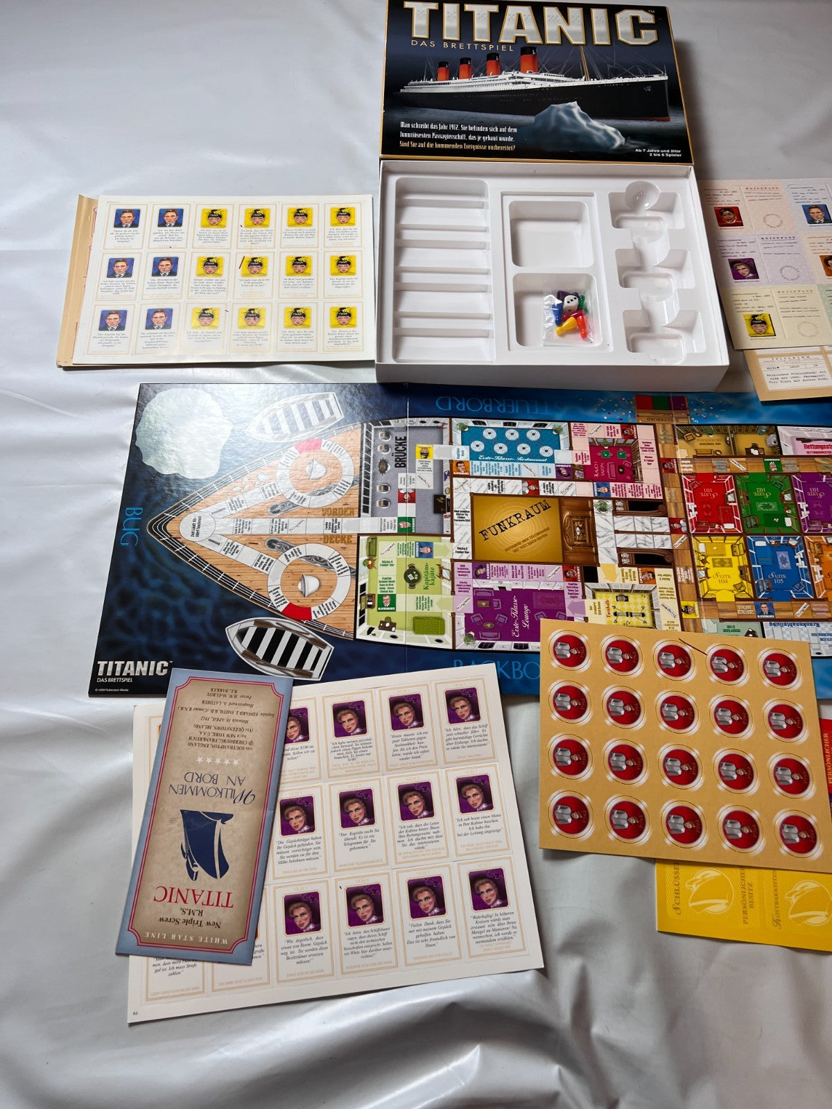 TITANIC - Das Brettspiel - Universal Games - Rubinstein - 1999 - Unbespielt - Ansicht 3