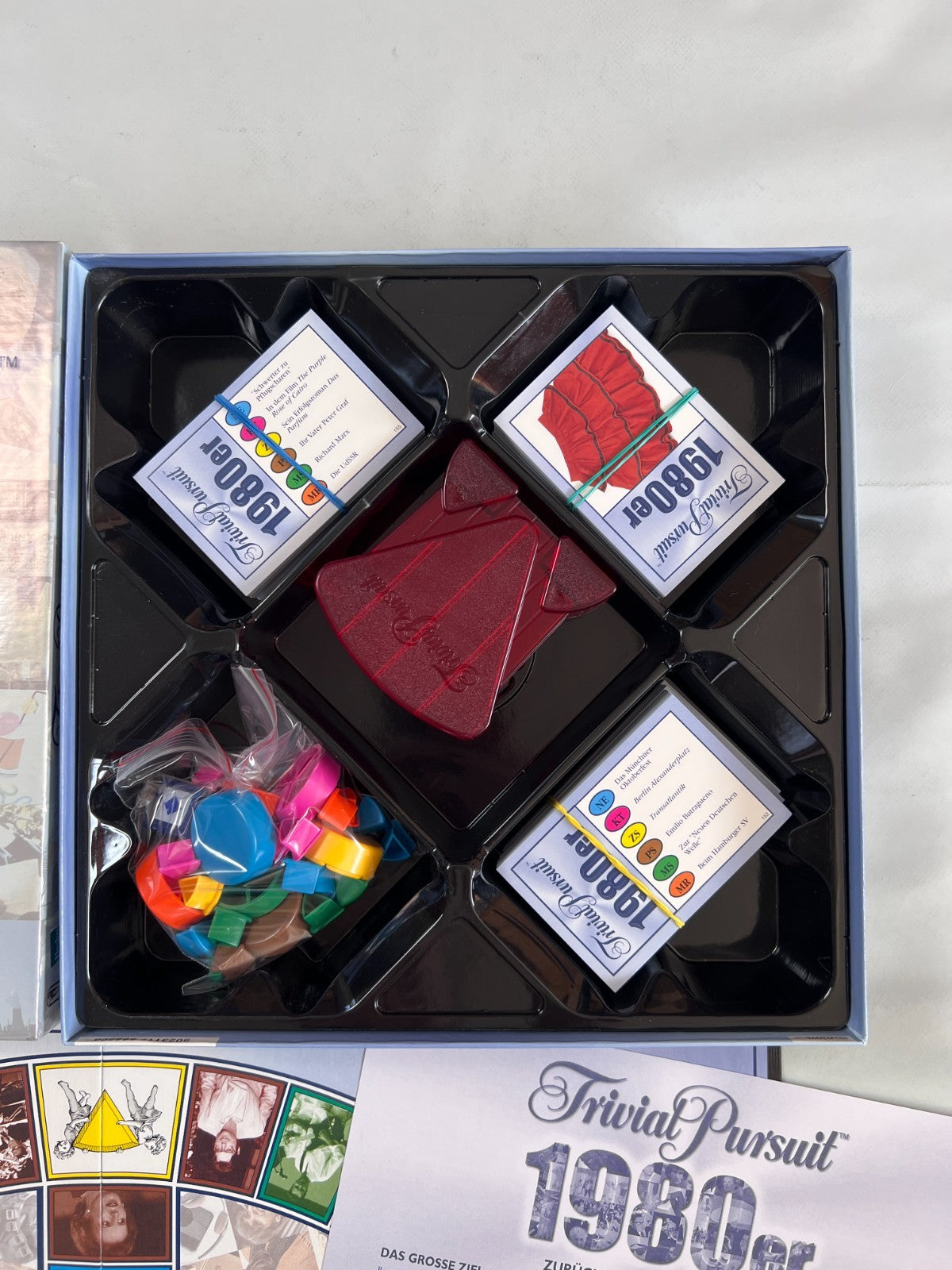 Trivial Pursuit 1980er  Zurück in die 80er Jahre  Hasbro 2000  Vollständig - Ansicht 3