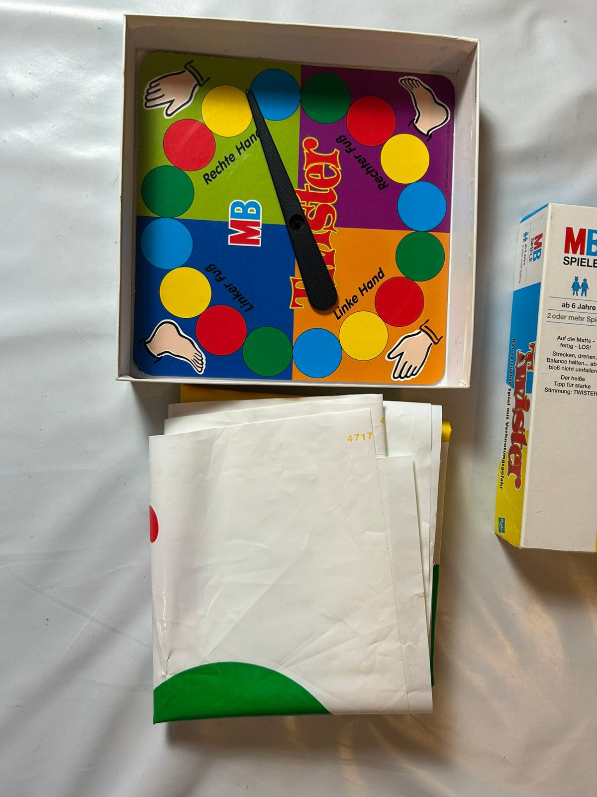 Twister Hasbro MB Spiele Partyspiel 1999 Spiel  Vollständig - Ansicht 6