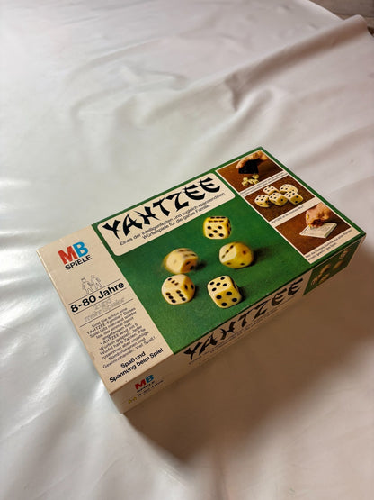 YAHTZEE MB Brettspiel Gesellschaftsspiel Würfelspiel  Vollständig - Ansicht 5