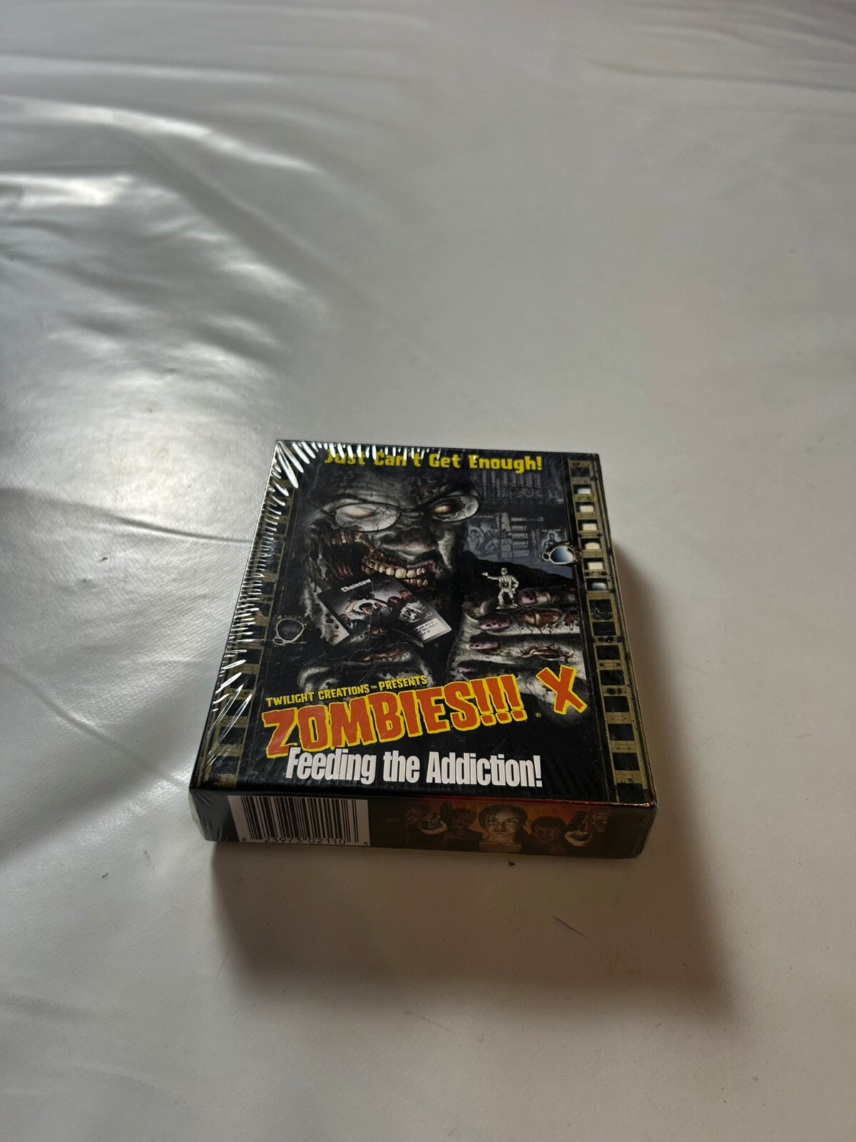 Zombies 10 Feeding the Addiction - English - Neu in Folie - Ansicht 3